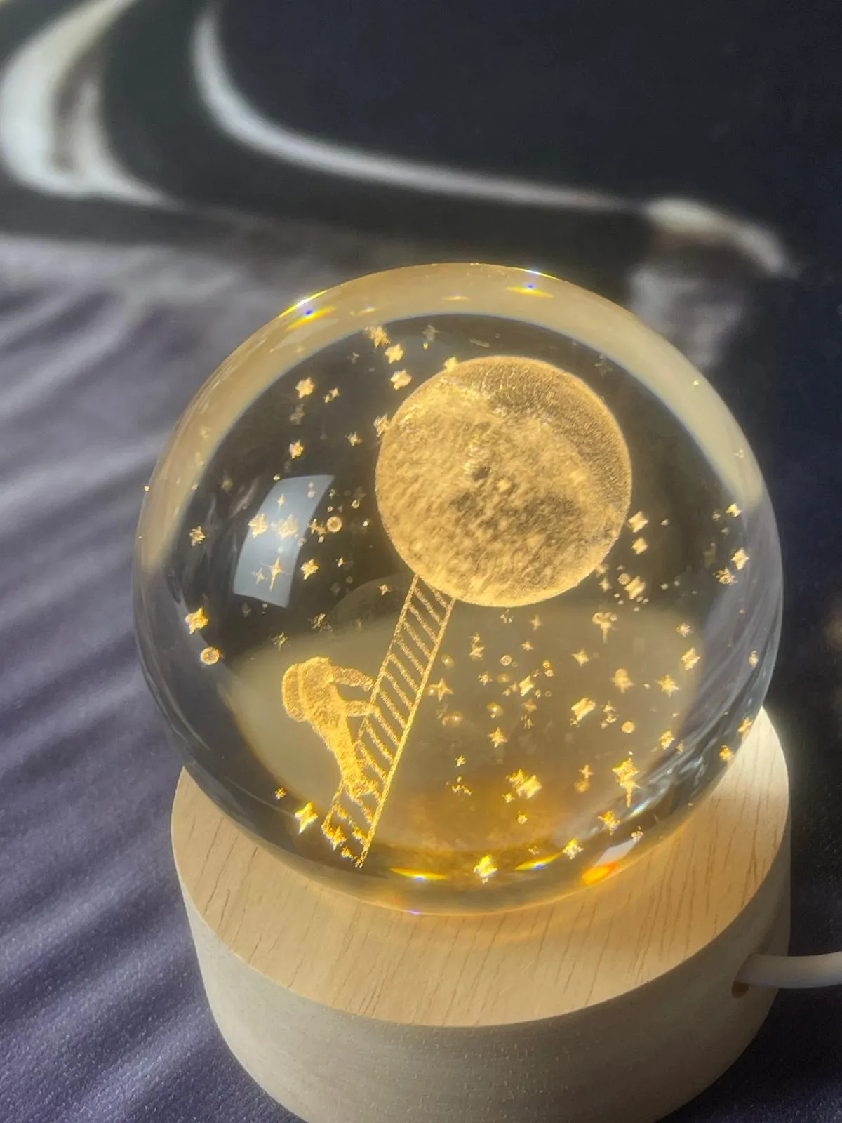 Astronot Tasarımlı Işıklı Küre